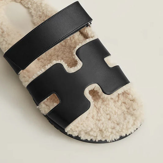 ATHENÉ | Sandalen aus Fell