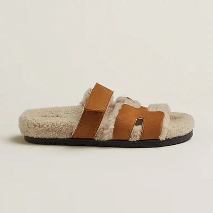 ATHENÉ | Sandalen aus Fell