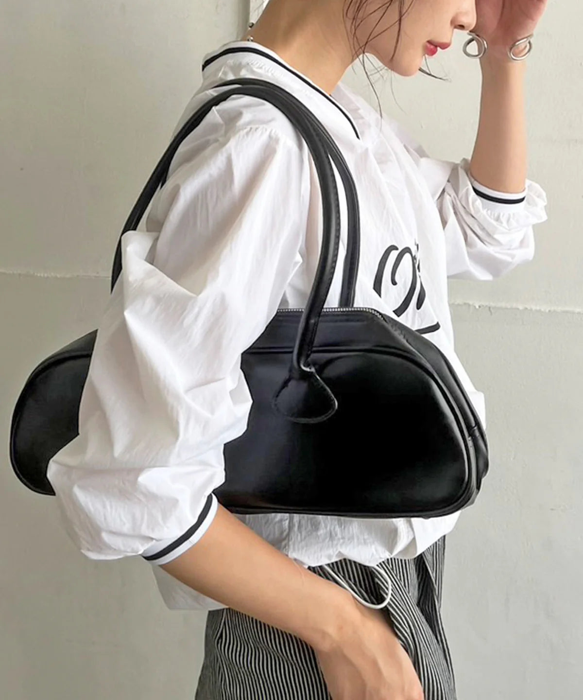 Cléo | Borsa