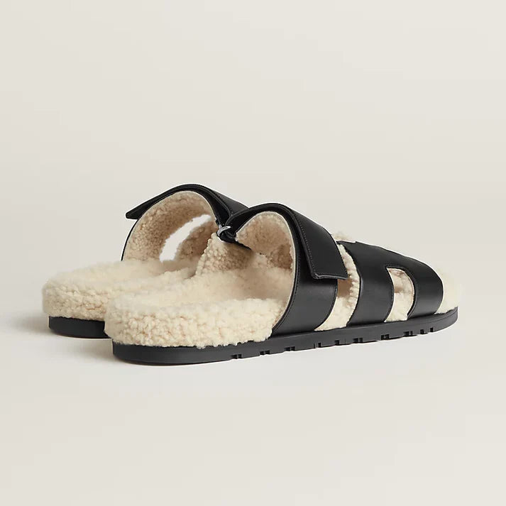 ATHENÉ | Sandalen aus Fell